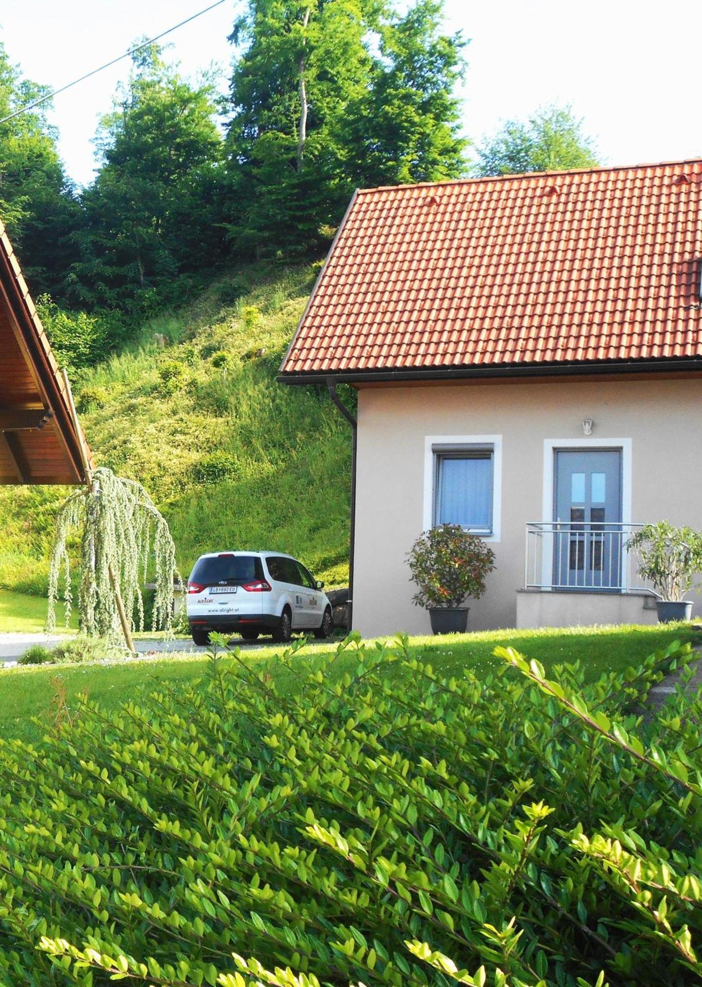Ferienwohnungen Karin Am Seggauberg Leibnitz Ngoại thất bức ảnh